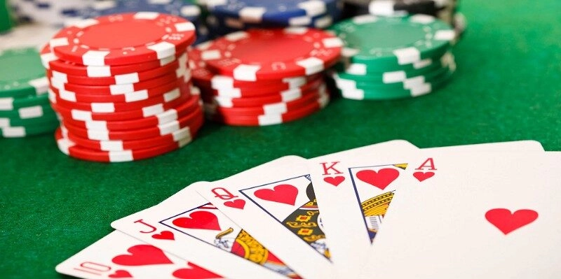 danh-gia-tong-quan-ve-game-poker