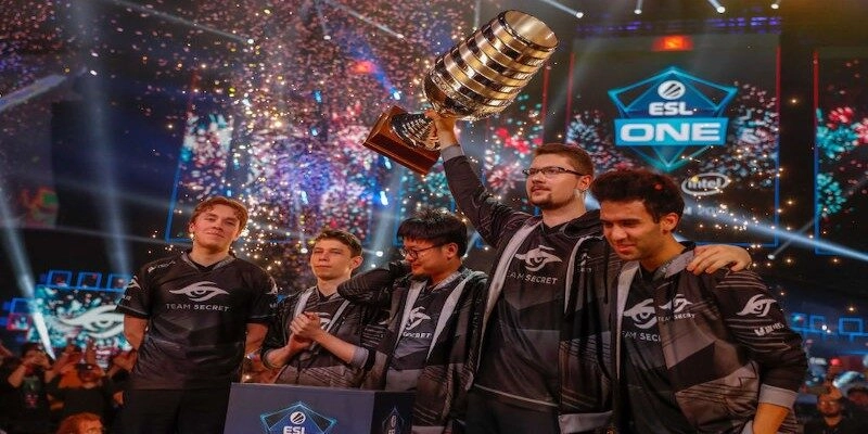 giai-ma-bi-quyet-chinh-phuc-ca-cuoc-esports